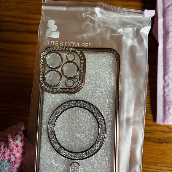 GOLD GLAM DIAMOND BLING MAGSAFE PHONE CASE - Picture 10 of 10